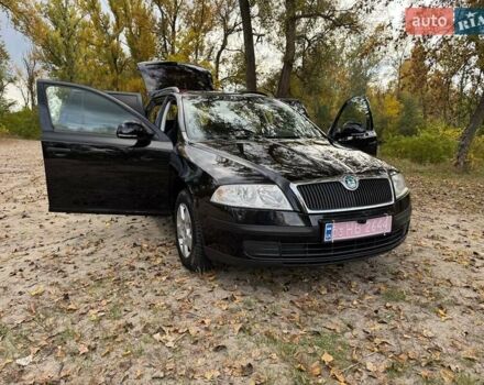 Шкода Октавия 2011 в Полтаве на Automoto.ua Черный Шкода Октавия, объемом двигателя 1.6 л и пробегом 220 тыс. км за 7600 $, фото 94 на Automoto.ua