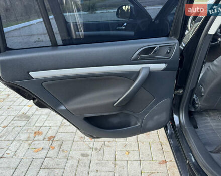 Черный Шкода Октавия, объемом двигателя 1.6 л и пробегом 243 тыс. км за 8350 $, фото 52 на Automoto.ua