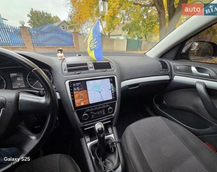 Черный Шкода Октавия, объемом двигателя 1.6 л и пробегом 243 тыс. км за 8999 $, фото 7 на Automoto.ua