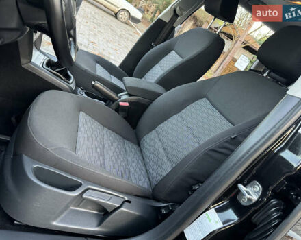 Черный Шкода Октавия, объемом двигателя 1.6 л и пробегом 243 тыс. км за 8350 $, фото 61 на Automoto.ua