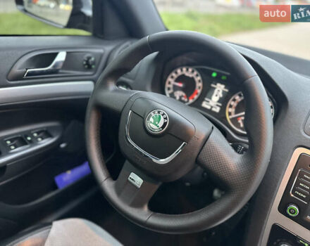 Шкода Октавия 2011 в Ровно на Automoto.ua Черный Шкода Октавия, объемом двигателя 1.97 л и пробегом 280 тыс. км за 9750 $, фото 76 на Automoto.ua
