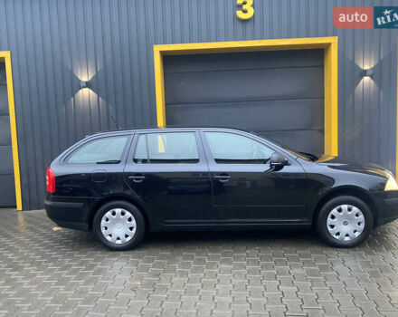 Черный Шкода Октавия, объемом двигателя 1.6 л и пробегом 198 тыс. км за 6999 $, фото 32 на Automoto.ua