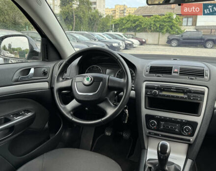 Чорний Шкода Октавія, об'ємом двигуна 1.8 л та пробігом 248 тис. км за 8200 $, фото 16 на Automoto.ua