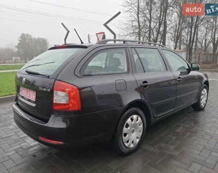 Чорний Шкода Октавія, об'ємом двигуна 1.6 л та пробігом 221 тис. км за 8600 $, фото 11 на Automoto.ua