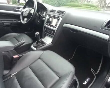 Черный Шкода Октавия, объемом двигателя 2 л и пробегом 267 тыс. км за 11300 $, фото 3 на Automoto.ua