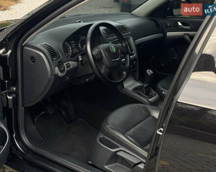 Черный Шкода Октавия, объемом двигателя 1.99 л и пробегом 211 тыс. км за 10755 $, фото 35 на Automoto.ua