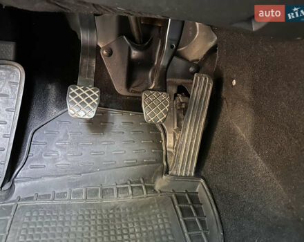 Чорний Шкода Октавія, об'ємом двигуна 1.6 л та пробігом 332 тис. км за 8100 $, фото 15 на Automoto.ua