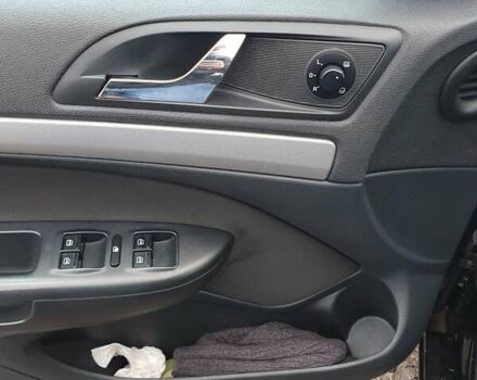 Черный Шкода Октавия, объемом двигателя 1.6 л и пробегом 220 тыс. км за 7950 $, фото 16 на Automoto.ua