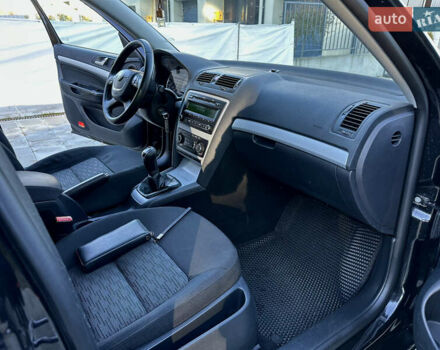 Чорний Шкода Октавія, об'ємом двигуна 1.6 л та пробігом 247 тис. км за 6900 $, фото 31 на Automoto.ua