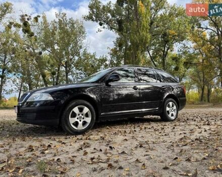 Шкода Октавия 2011 в Полтаве на Automoto.ua Черный Шкода Октавия, объемом двигателя 1.6 л и пробегом 220 тыс. км за 7600 $, фото 15 на Automoto.ua