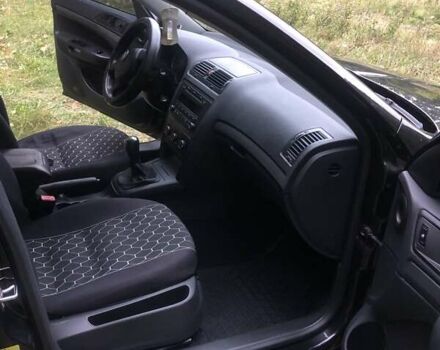 Черный Шкода Октавия, объемом двигателя 1.6 л и пробегом 184 тыс. км за 8900 $, фото 16 на Automoto.ua