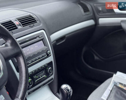 Черный Шкода Октавия, объемом двигателя 1.98 л и пробегом 188 тыс. км за 8700 $, фото 33 на Automoto.ua