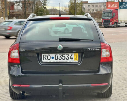 Черный Шкода Октавия, объемом двигателя 1.6 л и пробегом 157 тыс. км за 11390 $, фото 5 на Automoto.ua