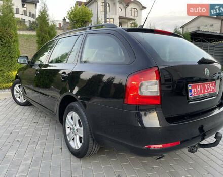 Чорний Шкода Октавія, об'ємом двигуна 1.6 л та пробігом 194 тис. км за 9399 $, фото 11 на Automoto.ua