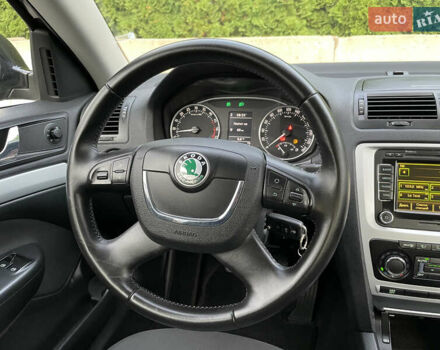 Чорний Шкода Октавія, об'ємом двигуна 1.6 л та пробігом 194 тис. км за 9399 $, фото 103 на Automoto.ua