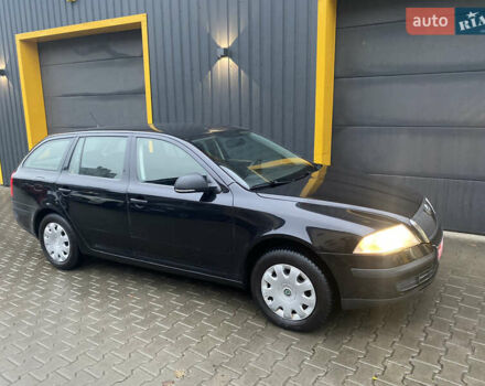 Черный Шкода Октавия, объемом двигателя 1.6 л и пробегом 198 тыс. км за 6999 $, фото 30 на Automoto.ua