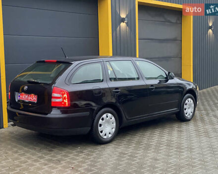 Черный Шкода Октавия, объемом двигателя 1.6 л и пробегом 198 тыс. км за 6999 $, фото 19 на Automoto.ua