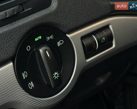 Черный Шкода Октавия, объемом двигателя 1.99 л и пробегом 211 тыс. км за 10755 $, фото 34 на Automoto.ua