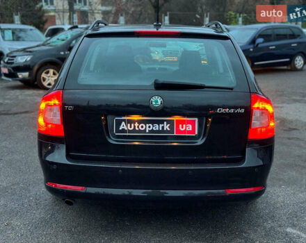 Чорний Шкода Октавія, об'ємом двигуна 1.6 л та пробігом 237 тис. км за 8190 $, фото 6 на Automoto.ua