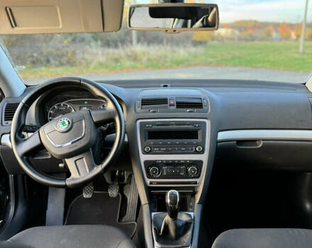 Шкода Октавія 2011 у Мукачеве на Automoto.ua Чорний Шкода Октавія, об'ємом двигуна 0 л та пробігом 244 тис. км за 7800 $, фото 15 на Automoto.ua