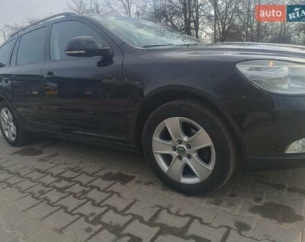 Черный Шкода Октавия, объемом двигателя 1.2 л и пробегом 214 тыс. км за 6900 $, фото 2 на Automoto.ua