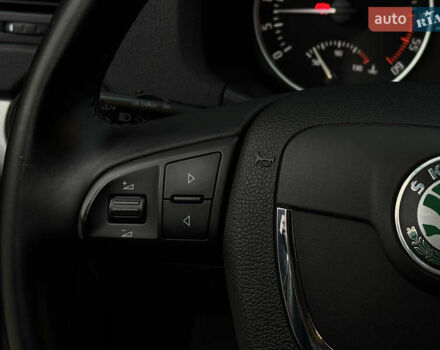 Черный Шкода Октавия, объемом двигателя 1.99 л и пробегом 211 тыс. км за 10755 $, фото 52 на Automoto.ua