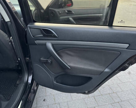Чорний Шкода Октавія, об'ємом двигуна 1.6 л та пробігом 273 тис. км за 7600 $, фото 19 на Automoto.ua