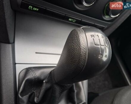 Черный Шкода Октавия, объемом двигателя 1.6 л и пробегом 221 тыс. км за 8750 $, фото 43 на Automoto.ua