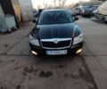Черный Шкода Октавия, объемом двигателя 1.6 л и пробегом 300 тыс. км за 7000 $, фото 1 на Automoto.ua