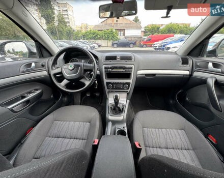 Чорний Шкода Октавія, об'ємом двигуна 1.8 л та пробігом 248 тис. км за 8200 $, фото 14 на Automoto.ua