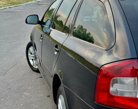 Черный Шкода Октавия, объемом двигателя 1.2 л и пробегом 240 тыс. км за 6950 $, фото 10 на Automoto.ua