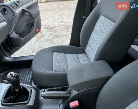 Черный Шкода Октавия, объемом двигателя 1.6 л и пробегом 243 тыс. км за 8350 $, фото 62 на Automoto.ua