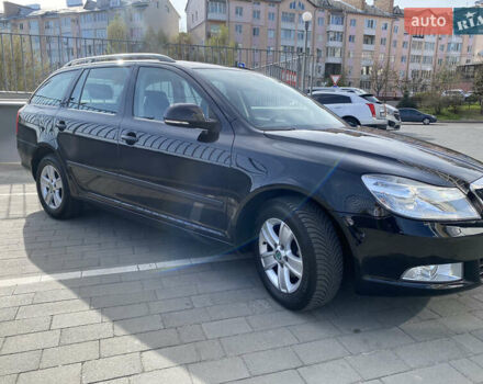 Черный Шкода Октавия, объемом двигателя 1.6 л и пробегом 256 тыс. км за 8999 $, фото 3 на Automoto.ua