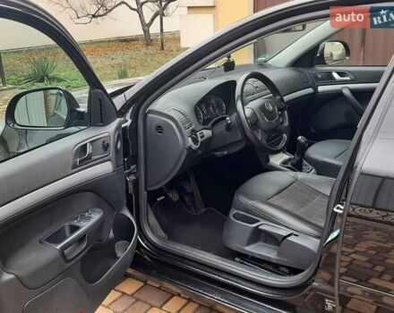 Черный Шкода Октавия, объемом двигателя 1.6 л и пробегом 201 тыс. км за 7300 $, фото 13 на Automoto.ua