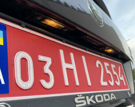 Чорний Шкода Октавія, об'ємом двигуна 1.6 л та пробігом 194 тис. км за 9399 $, фото 17 на Automoto.ua