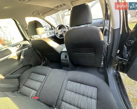 Черный Шкода Октавия, объемом двигателя 1.6 л и пробегом 200 тыс. км за 8800 $, фото 7 на Automoto.ua