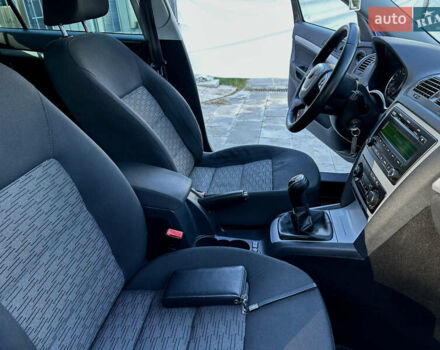 Чорний Шкода Октавія, об'ємом двигуна 1.6 л та пробігом 247 тис. км за 6900 $, фото 32 на Automoto.ua