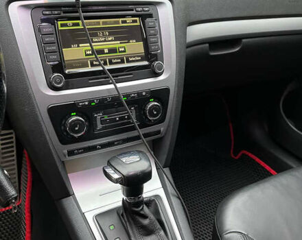 Черный Шкода Октавия, объемом двигателя 2 л и пробегом 228 тыс. км за 10000 $, фото 24 на Automoto.ua