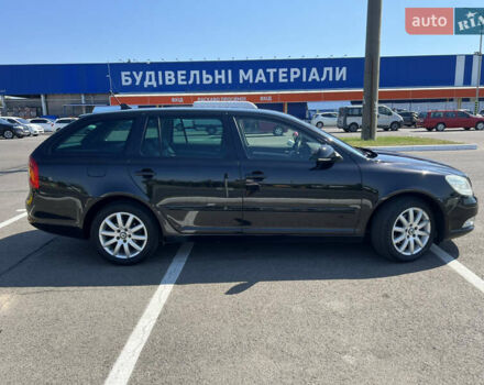 Черный Шкода Октавия, объемом двигателя 2 л и пробегом 267 тыс. км за 9500 $, фото 8 на Automoto.ua