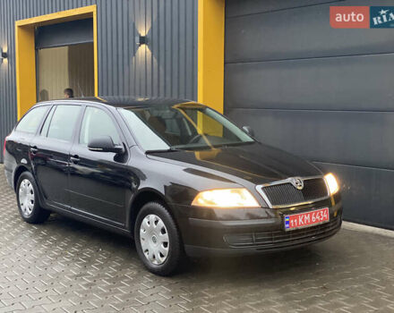 Черный Шкода Октавия, объемом двигателя 1.6 л и пробегом 198 тыс. км за 6999 $, фото 39 на Automoto.ua