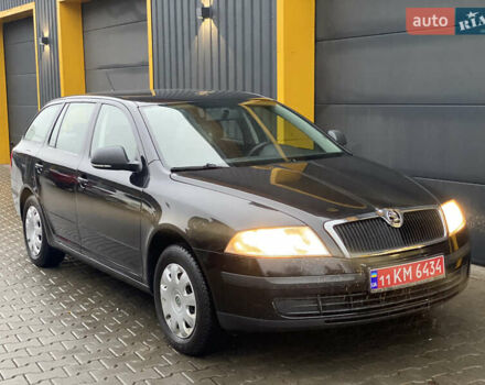Черный Шкода Октавия, объемом двигателя 1.6 л и пробегом 198 тыс. км за 6999 $, фото 38 на Automoto.ua