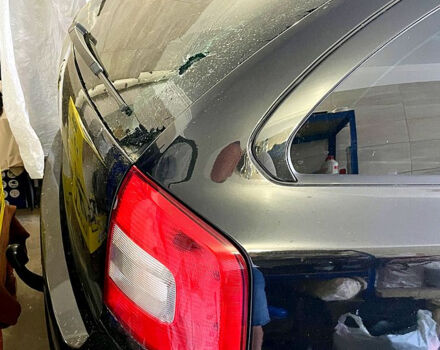 Чорний Шкода Октавія, об'ємом двигуна 1.8 л та пробігом 158 тис. км за 5000 $, фото 8 на Automoto.ua