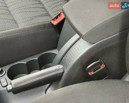 Черный Шкода Октавия, объемом двигателя 1.6 л и пробегом 157 тыс. км за 11390 $, фото 30 на Automoto.ua