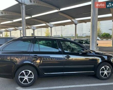 Черный Шкода Октавия, объемом двигателя 1.6 л и пробегом 232 тыс. км за 8500 $, фото 3 на Automoto.ua