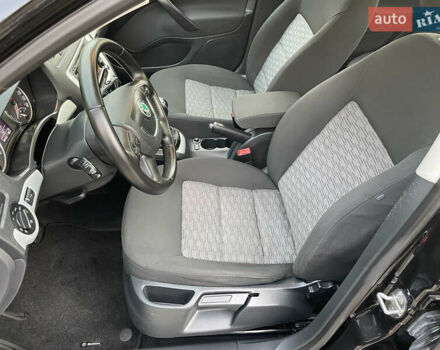 Чорний Шкода Октавія, об'ємом двигуна 1.6 л та пробігом 194 тис. км за 9399 $, фото 83 на Automoto.ua