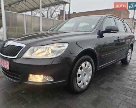 Чорний Шкода Октавія, об'ємом двигуна 1.6 л та пробігом 221 тис. км за 8600 $, фото 3 на Automoto.ua