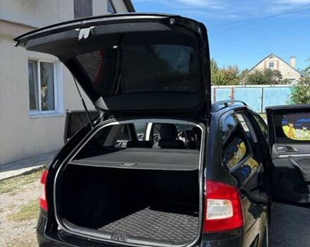 Чорний Шкода Октавія, об'ємом двигуна 1.6 л та пробігом 300 тис. км за 7500 $, фото 4 на Automoto.ua
