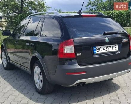 Черный Шкода Октавия, объемом двигателя 2 л и пробегом 267 тыс. км за 11400 $, фото 5 на Automoto.ua