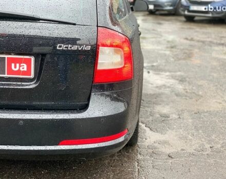 Чорний Шкода Октавія, об'ємом двигуна 2 л та пробігом 240 тис. км за 9590 $, фото 11 на Automoto.ua