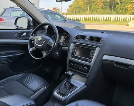 Черный Шкода Октавия, объемом двигателя 2 л и пробегом 270 тыс. км за 9800 $, фото 17 на Automoto.ua